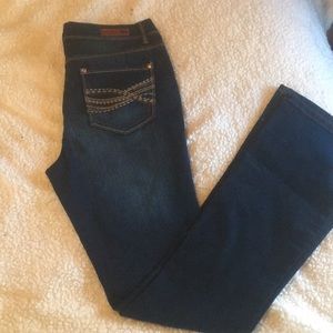 L.e.i Ashley low rise slim boot pants